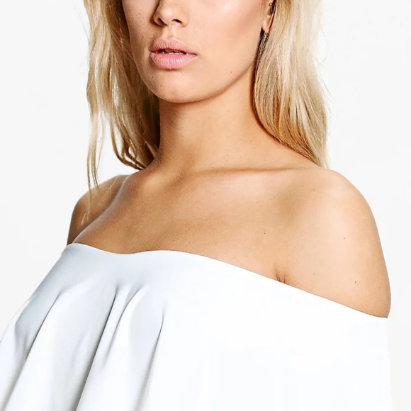 💥SALE💥New Slinky Off The Shoulder Bodysuit Size 12 Plus/0X in off-white - Picture 6 of 7